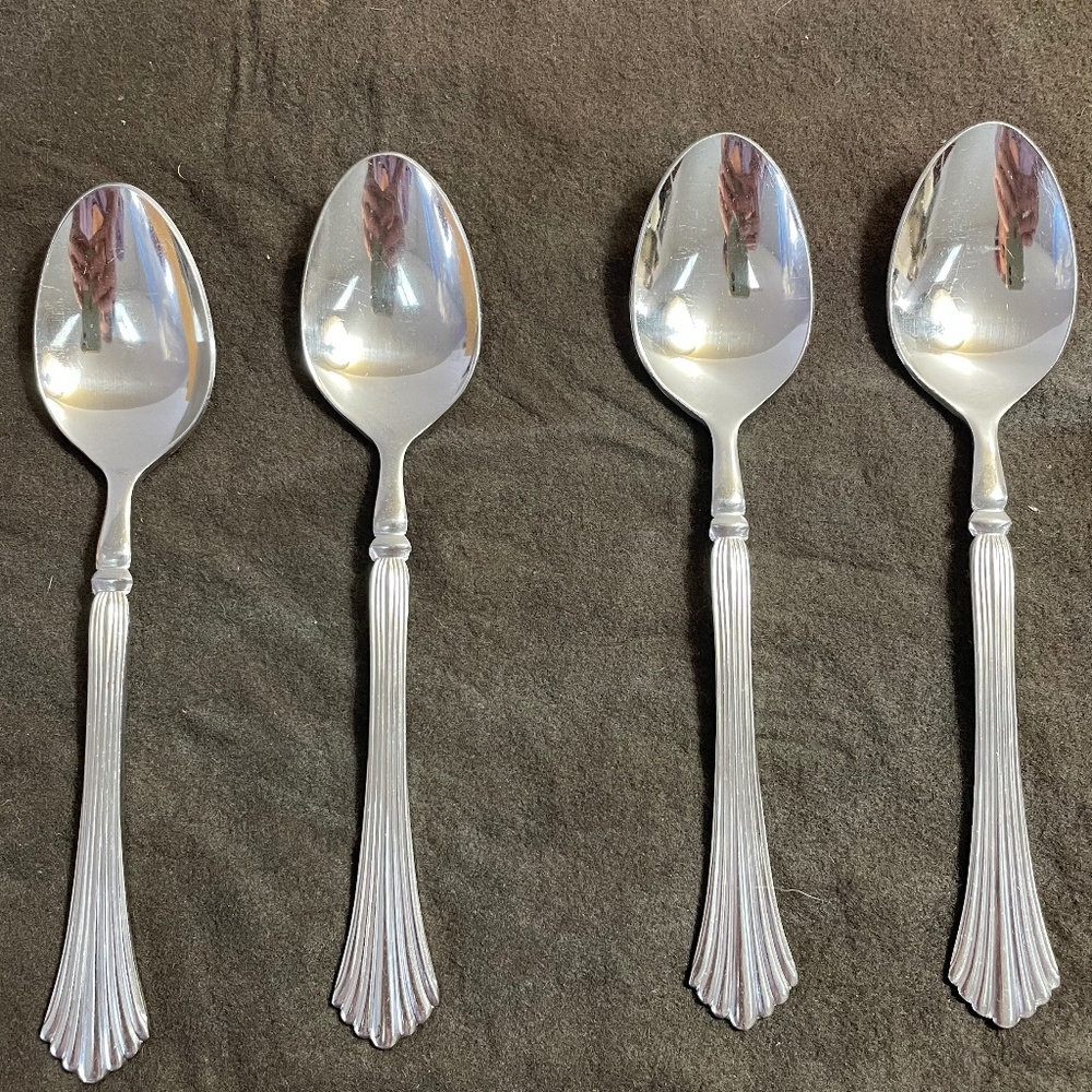 Vintage Rogers by Stanley Roberts Drama Pattern 4 Dinner Spoons Flatware Korea